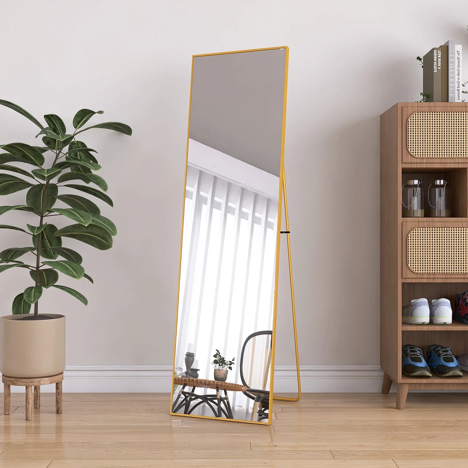 Full-Length Mirror with Curved Stand
