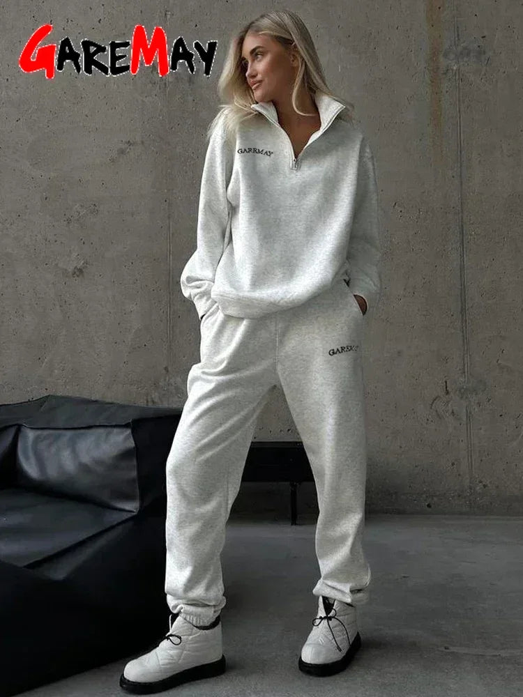 Spring Women’s Tracksuit with Zipper